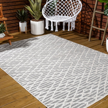 Ararat High-low Pile Moroccan Diamond Modern Indoor/outdoor Area Rug